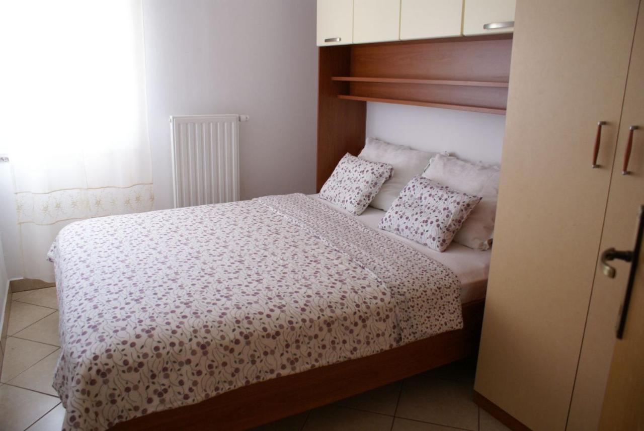 Apartment Nevenka คิร์ก ภายนอก รูปภาพ