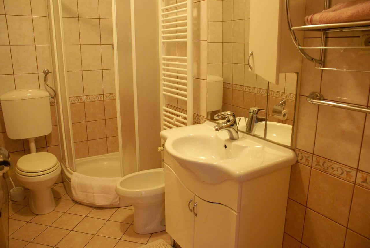 Apartment Nevenka คิร์ก ภายนอก รูปภาพ